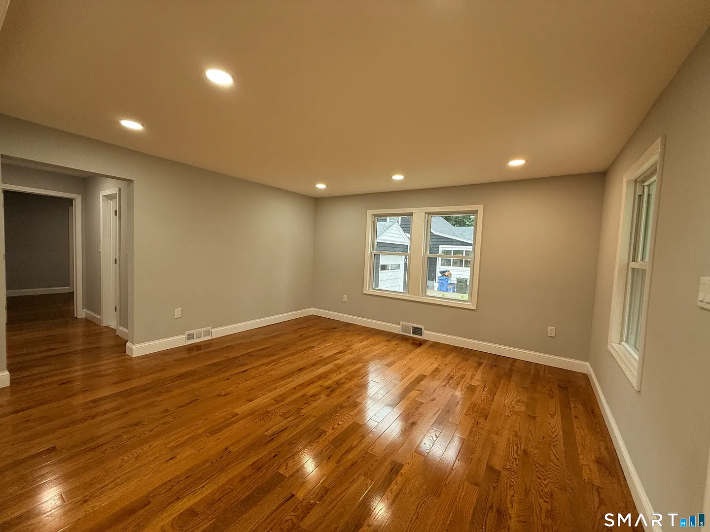 62 Mowry Avenue Photo 12