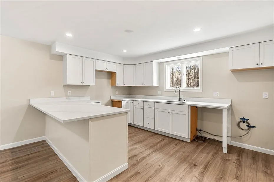 153 Coffin Rd  #10 Photo 20