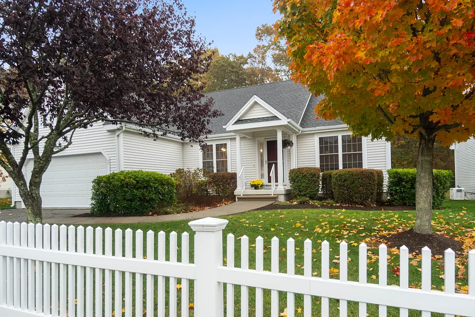 40 Spinnaker Drive #40 Photo 1