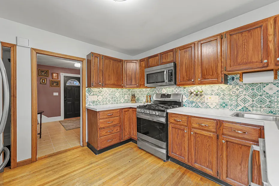 25 Calumet St Photo 18