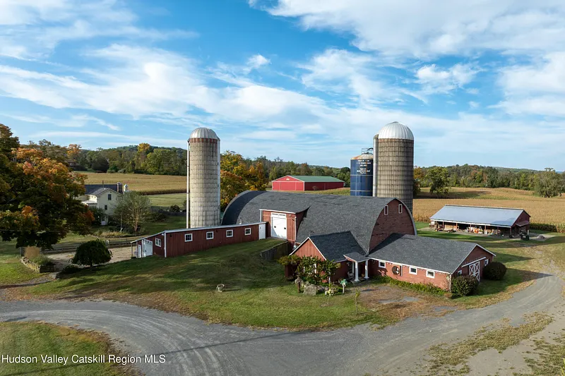 1030 County Road Photo 3