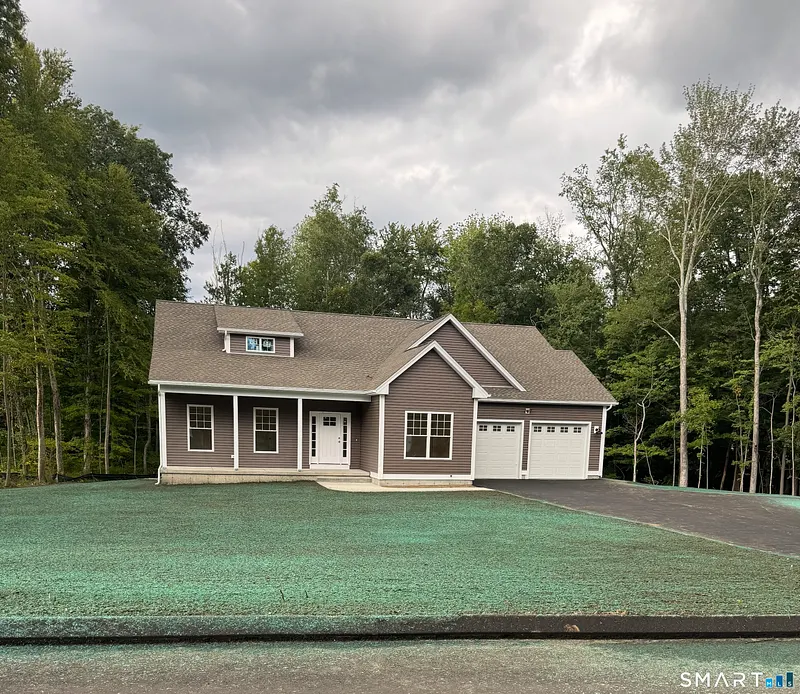 18 Spring Hill Lane Photo 32