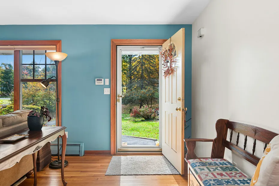 35 Aspen Ledges Road Photo 8