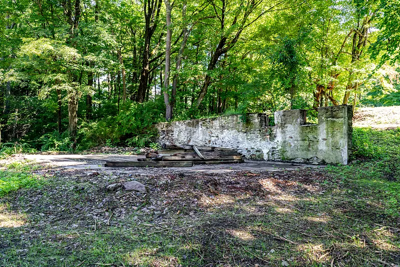 631 South Plains Road Photo 10