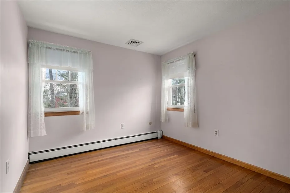 33 Brunnell Dr Photo 19