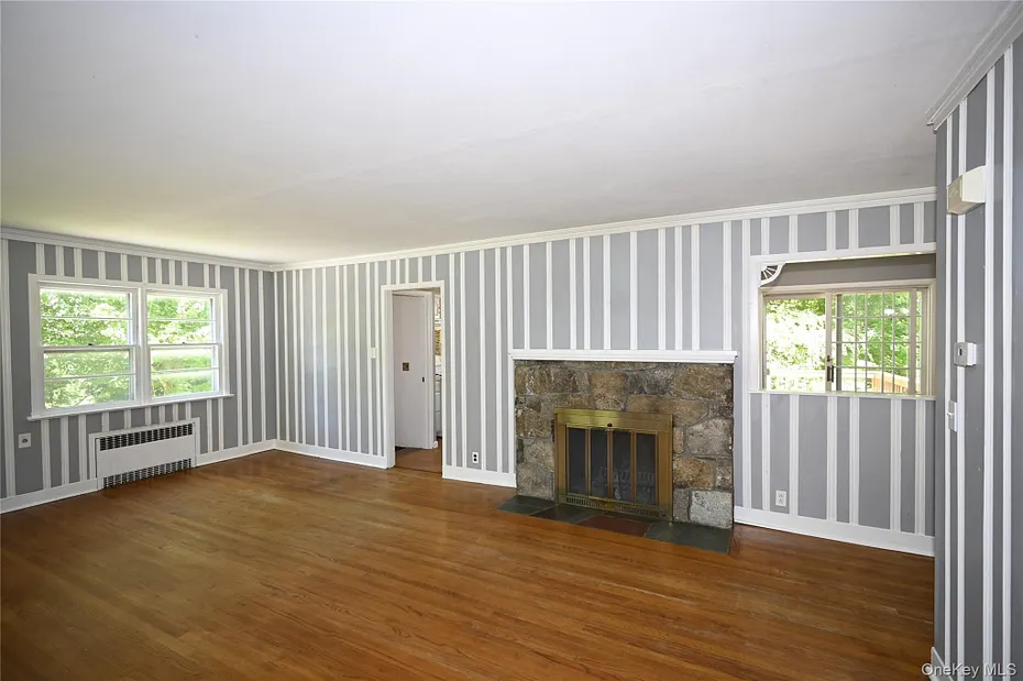 16 Greenridge Court Photo 4