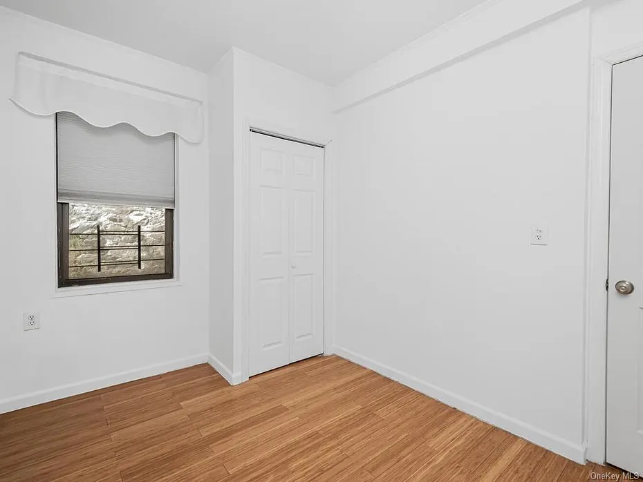 3015 Riverdale Avenue  #2k Photo 9