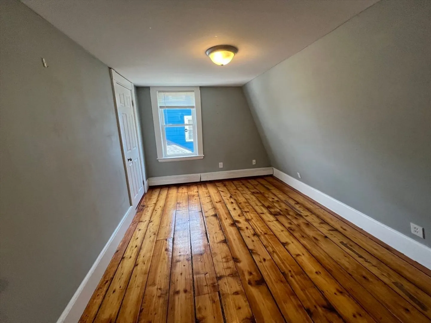 22 Murray St Photo 10