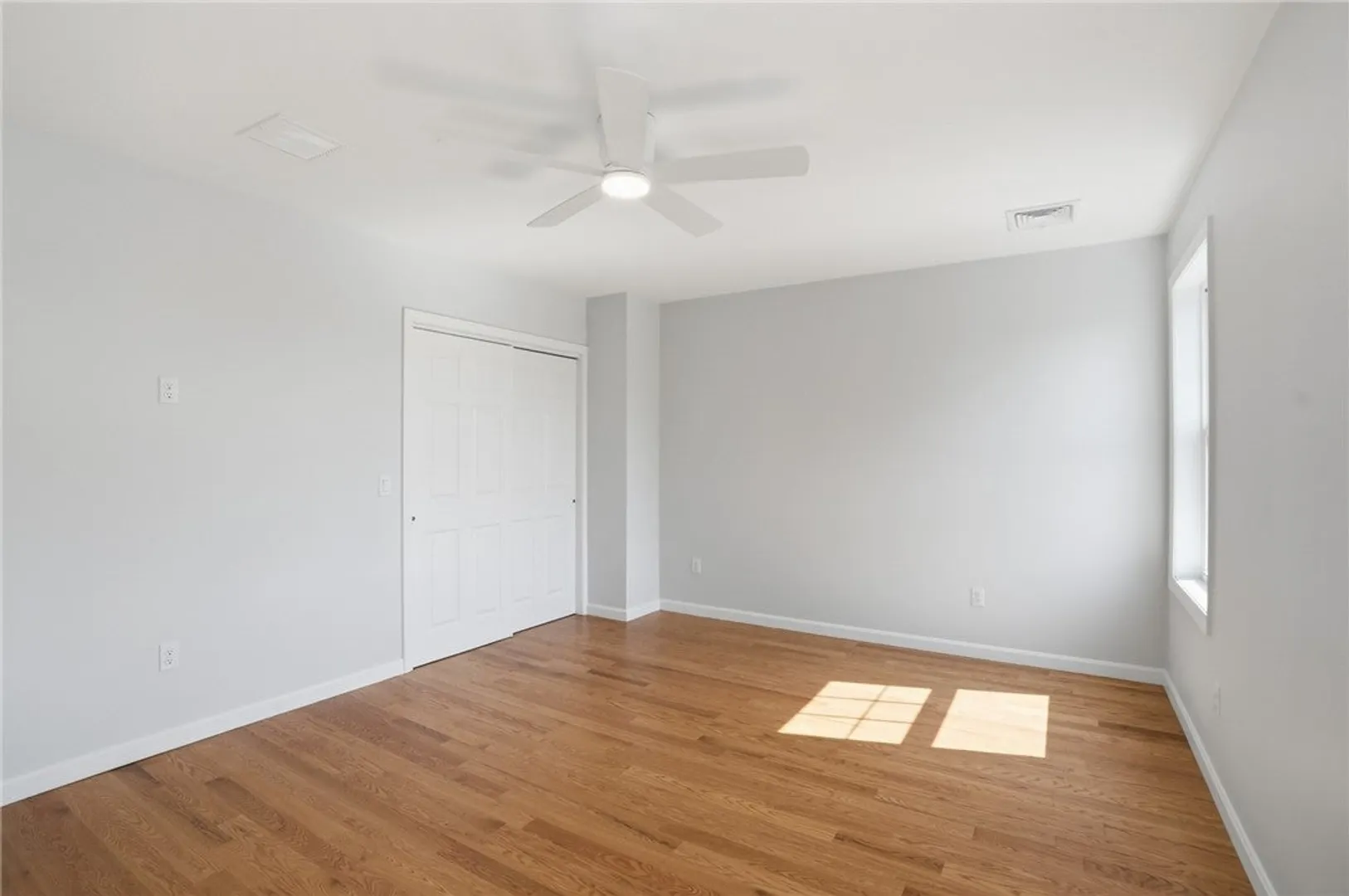 8 Teresa Ann Crossing Photo 19