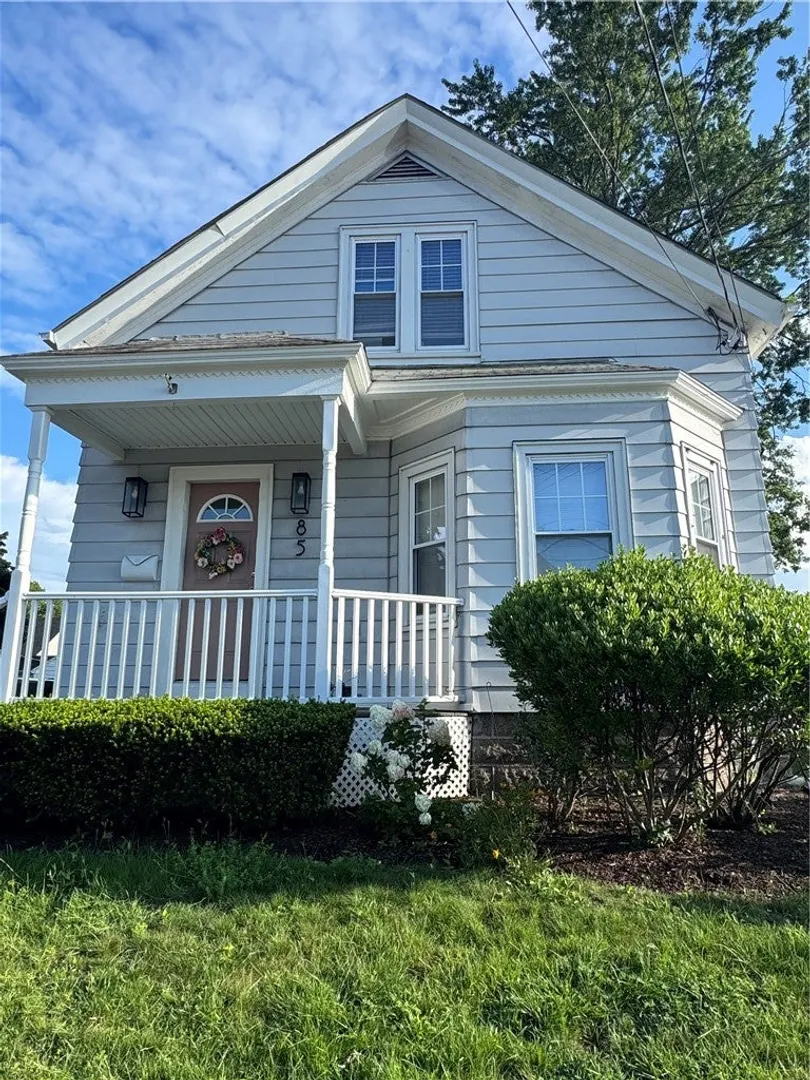 85 Ferris Street Photo 1