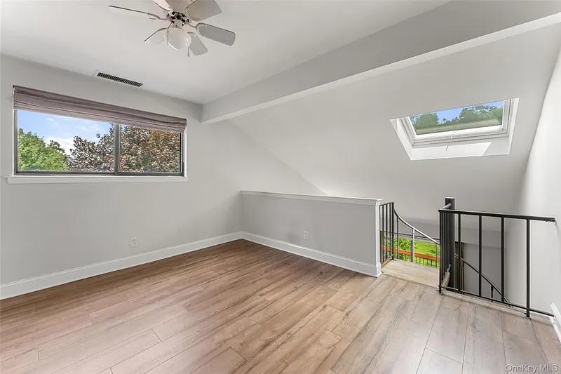 18 Bronxville Glen Drive  #3-12 Photo 26