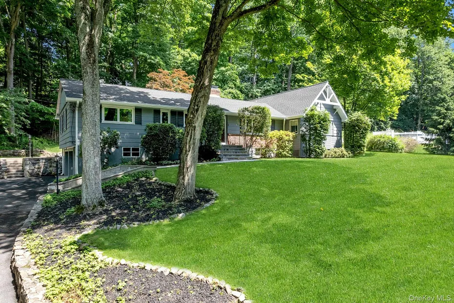 15 Deerfield Lane S Photo 3