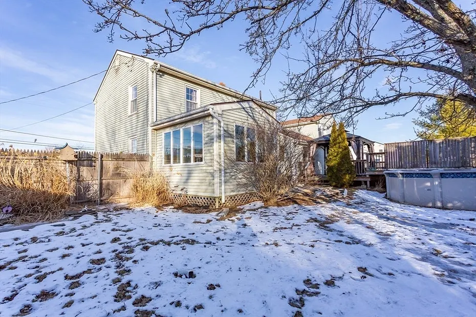 209 Denham Ave Photo 31