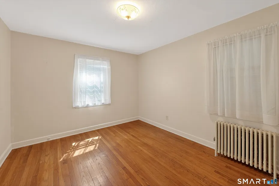 60 Gilbert Avenue Photo 18