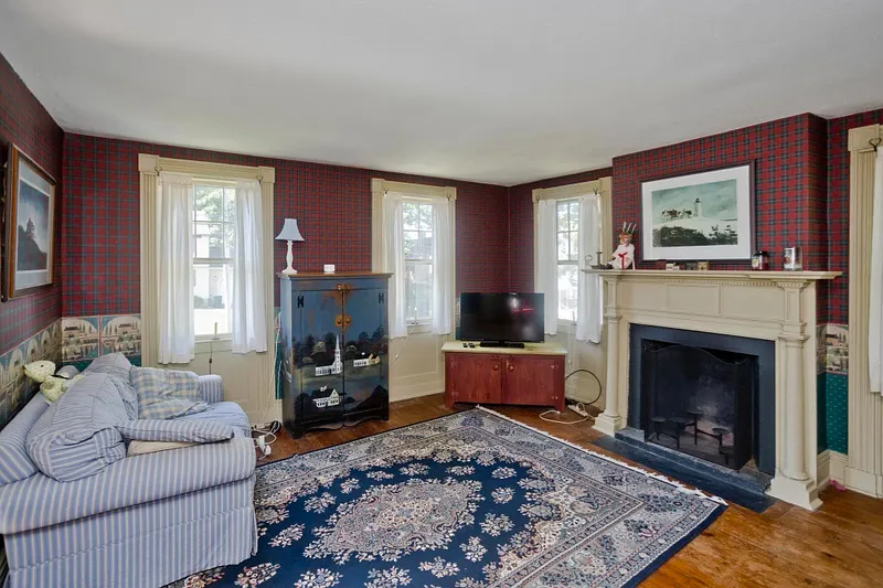 40 Somers Rd Photo 24
