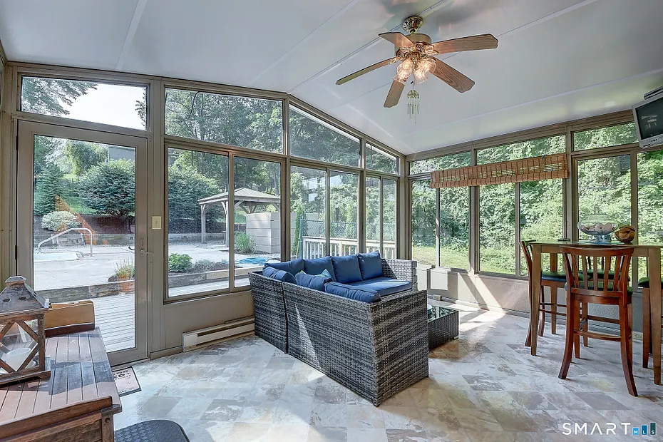 6 Smithbrook Terrace Photo 19