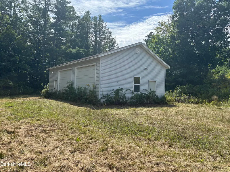 641 River Rd Photo 9