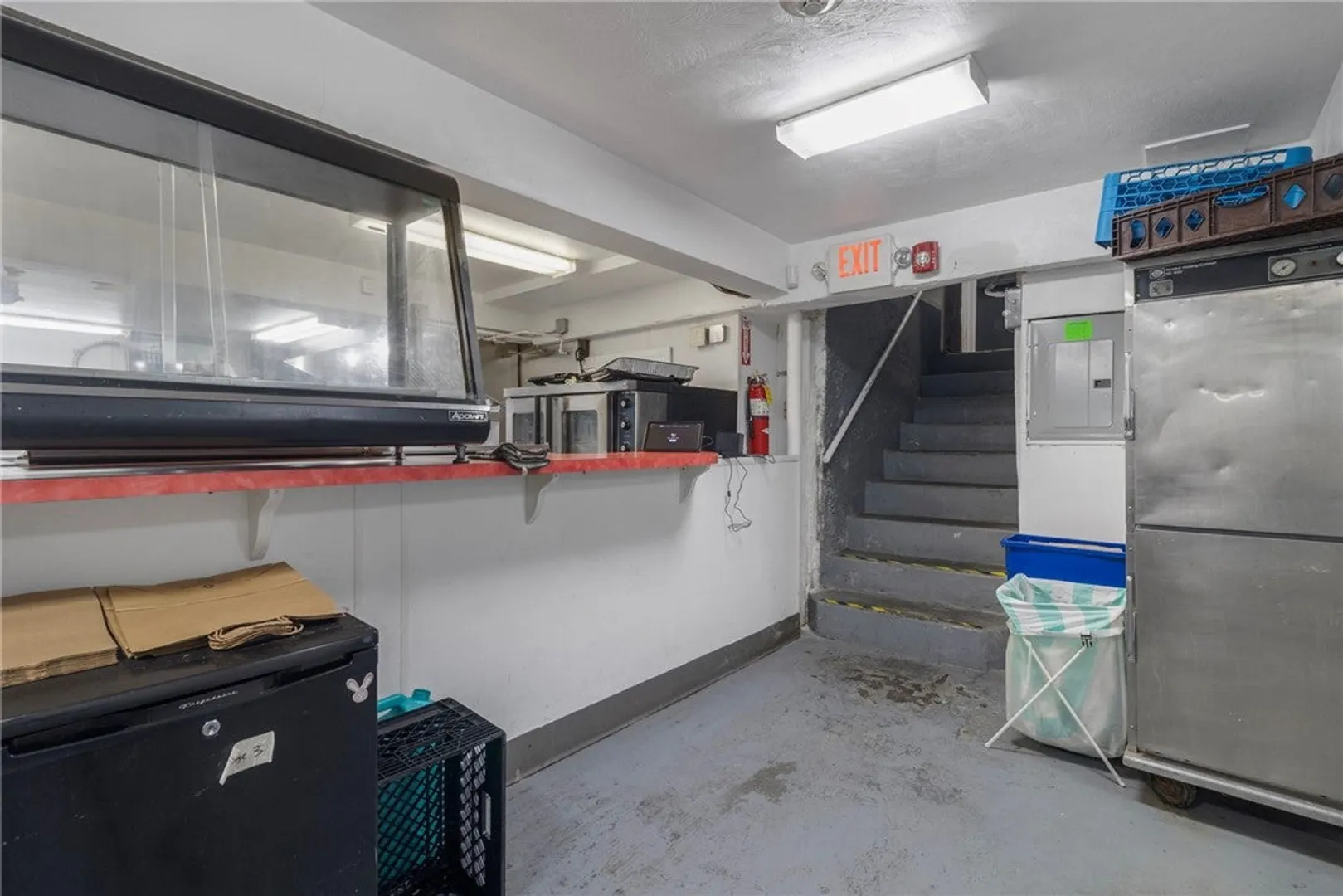 681 Providence Street Photo 34