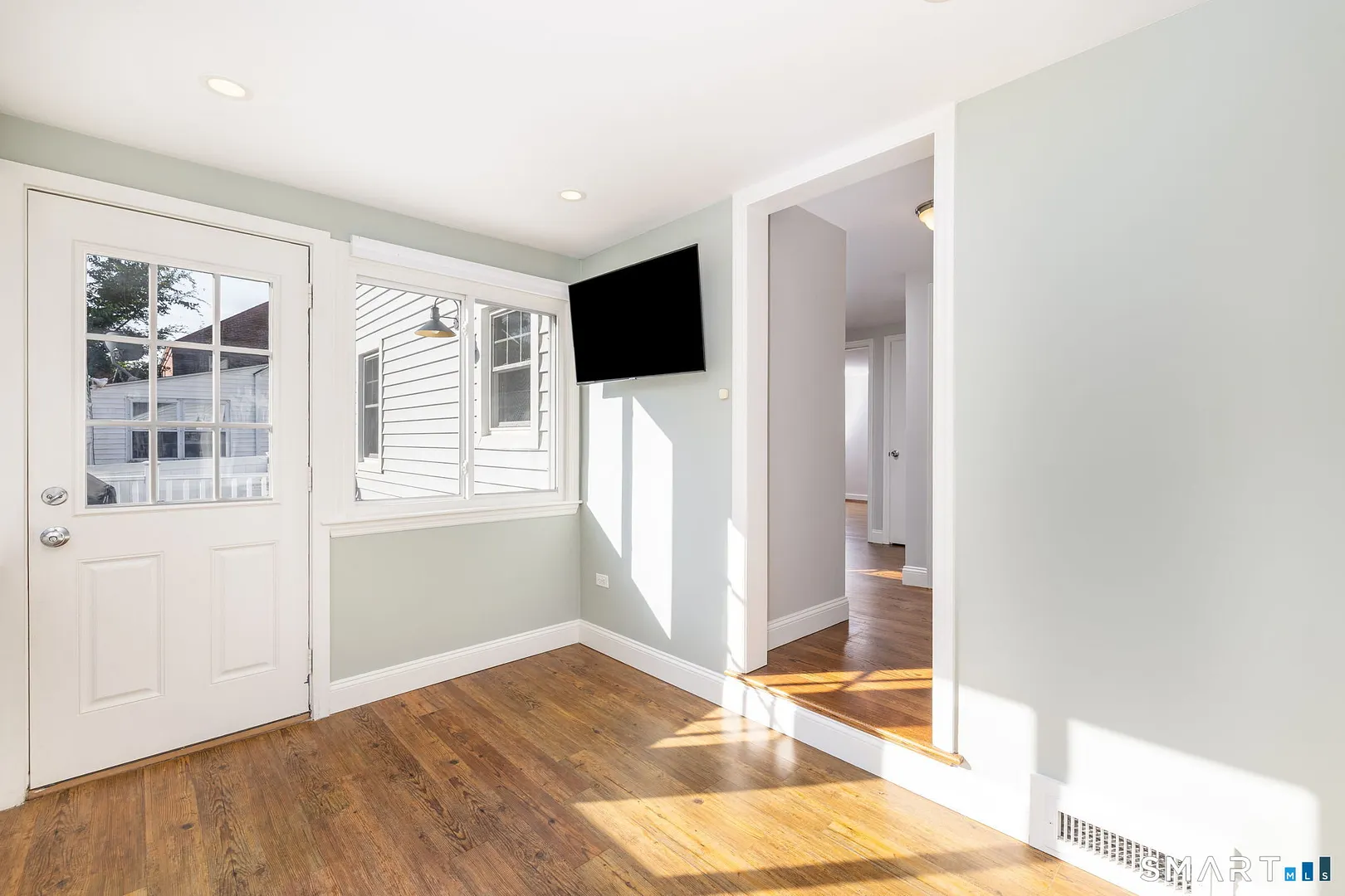 170 Brunswick Avenue Photo 17