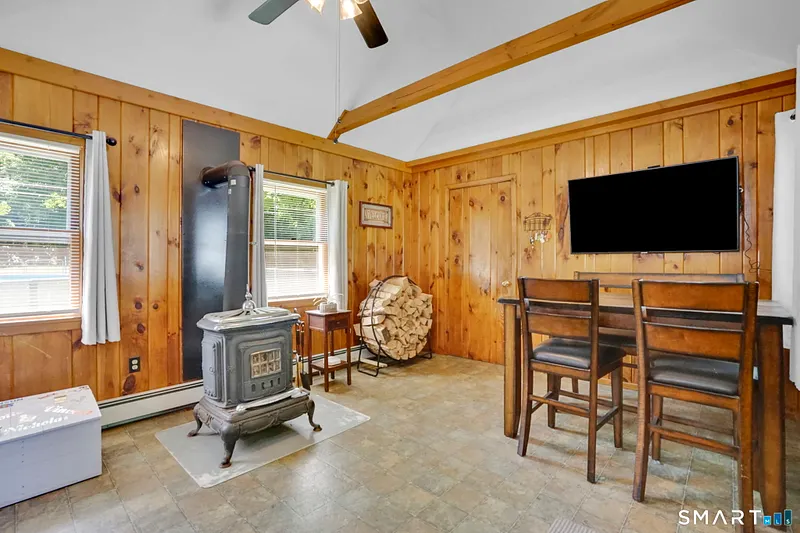 132 Cooper Lane Photo 18