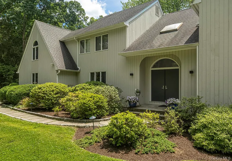 12 Hilltop Road Photo 5