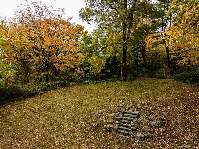 115 Old Roaring Brook Road Photo 23