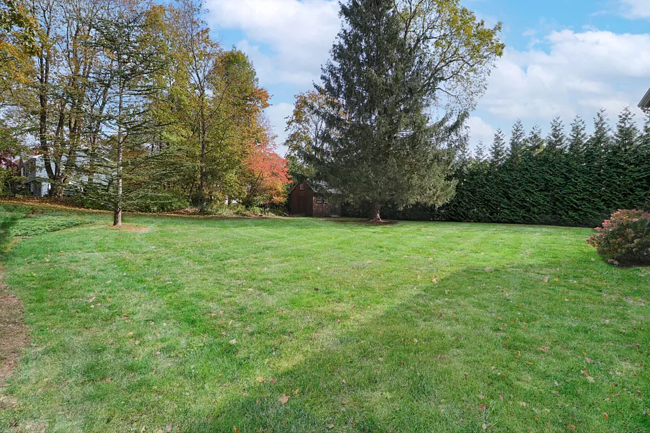 28 Brook Road Photo 8