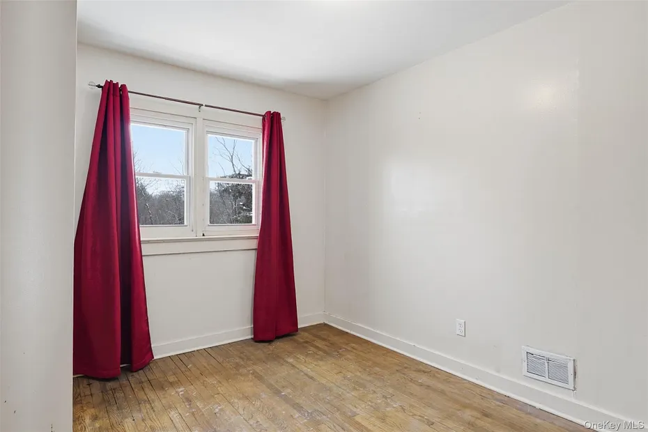 28 Wileman Avenue Photo 16