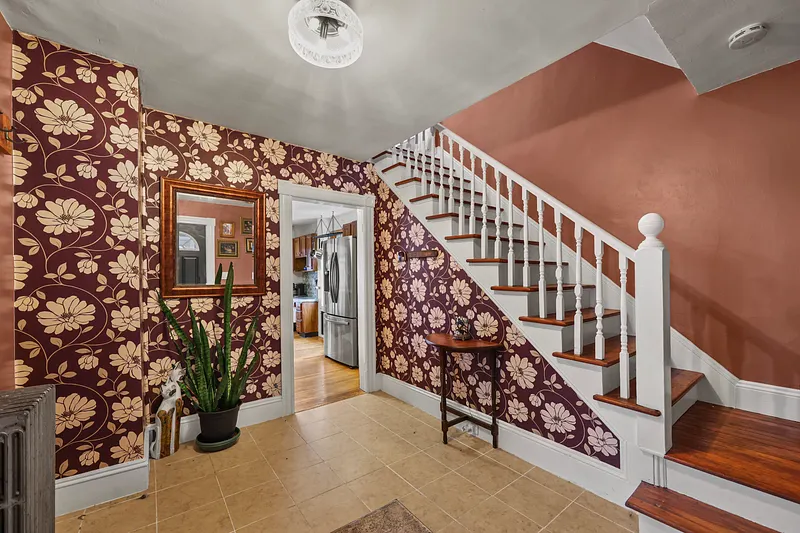 25 Calumet St Photo 8