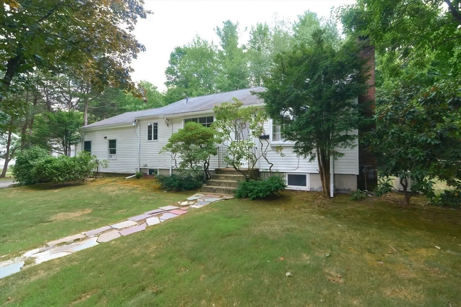 142 Bacon Street Photo 5