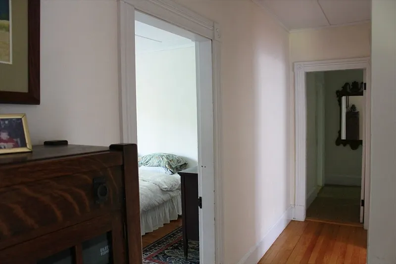 254 Lincoln Photo 25
