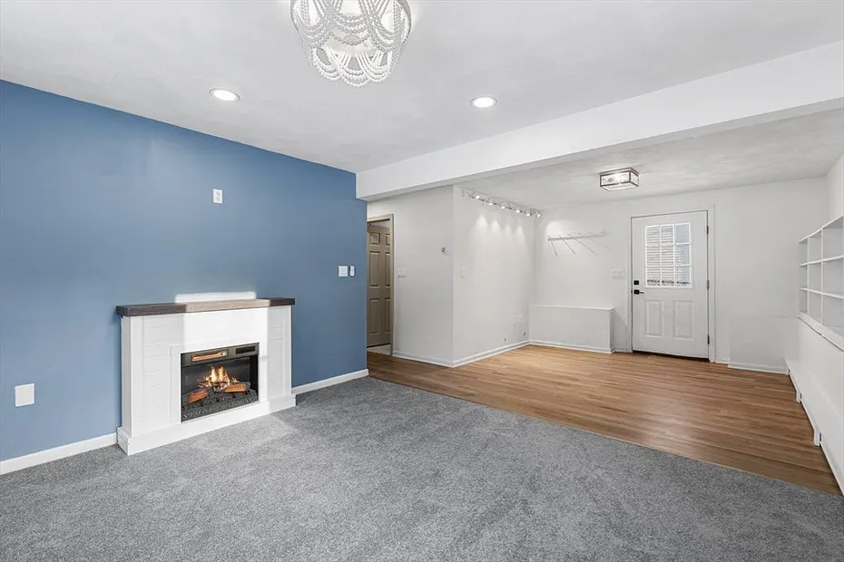 51 Belmont Ave Photo 13