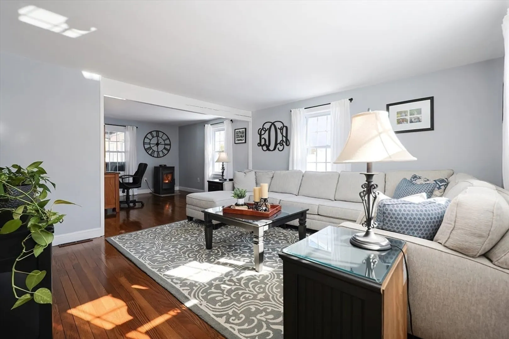5 Clinton Ave Photo 23