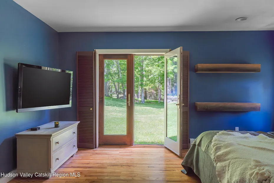 57 Anderson Road Photo 20