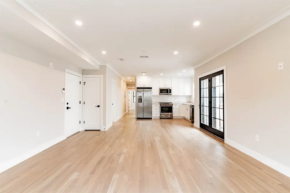 279 Lamartine St. #2 Photo 3