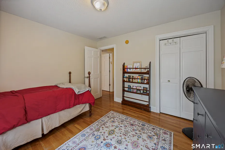 130 Fairhaven Drive Photo 33