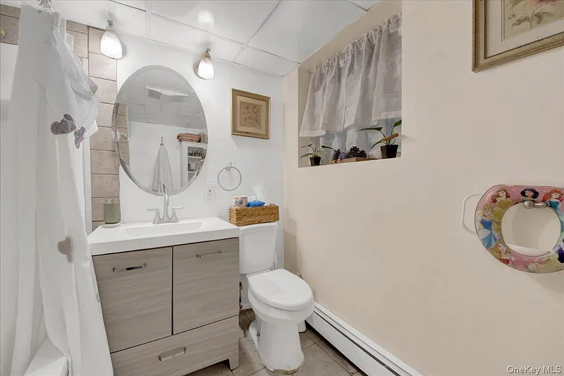 5 Rowell Lane Photo 15