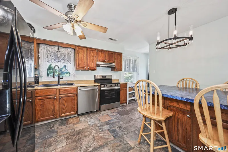 49 Schenck Lane Photo 11