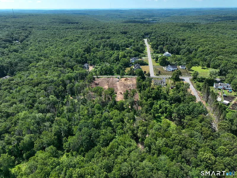 480 Forsyth Road Photo 5