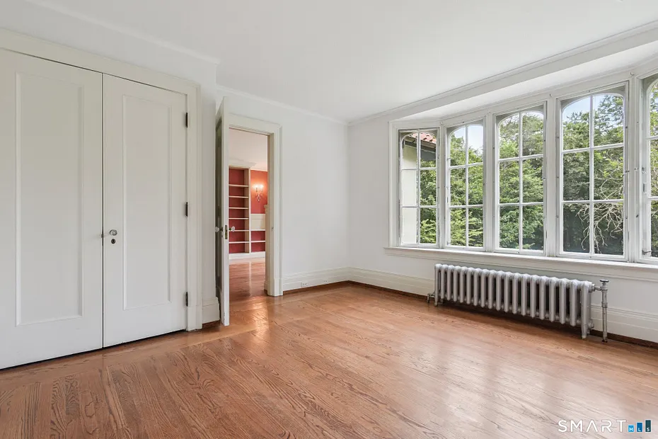 1056 Whitney Avenue Photo 30