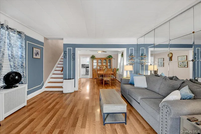322 Logan Avenue Photo 7