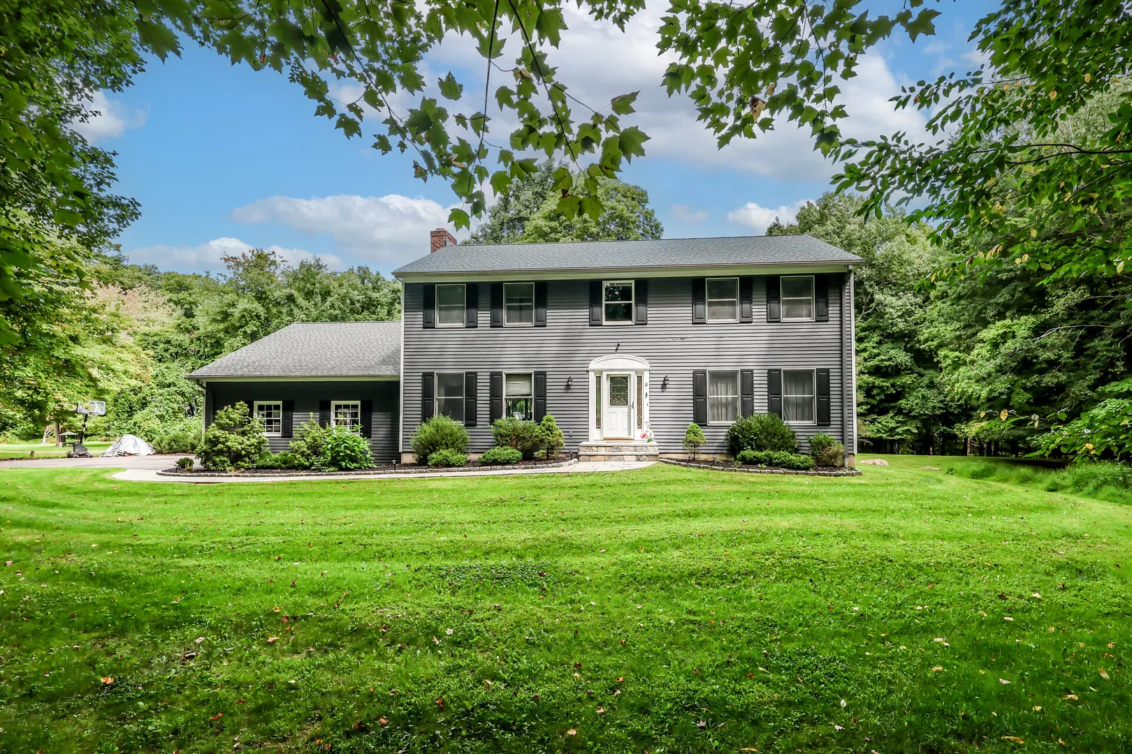 33 Brookwood Drive Photo 3