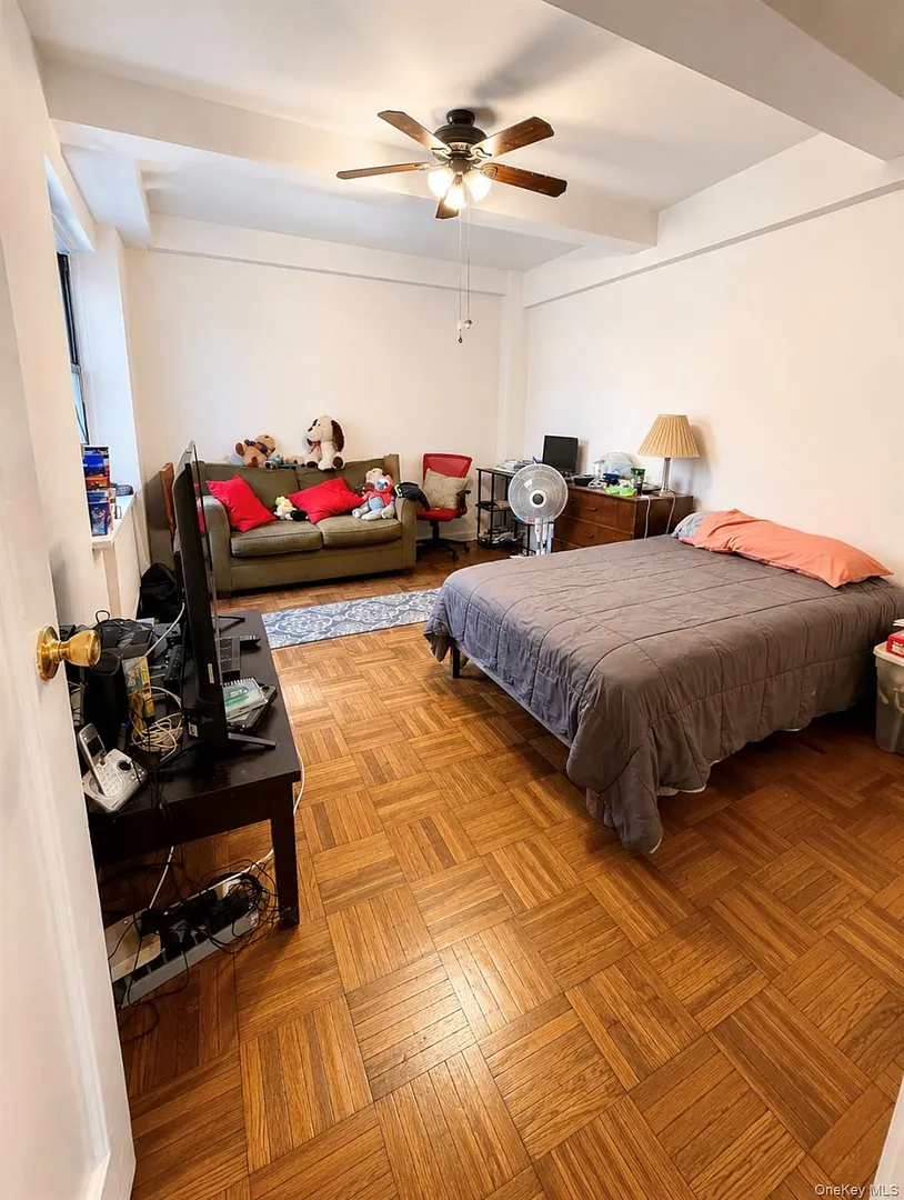 420 West 206th Street  #3G Photo 9