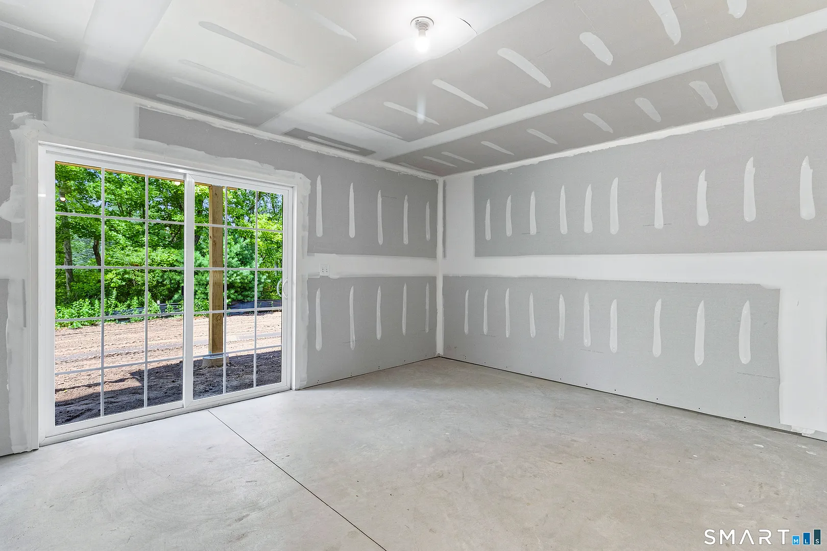 203 Amston Road Photo 4