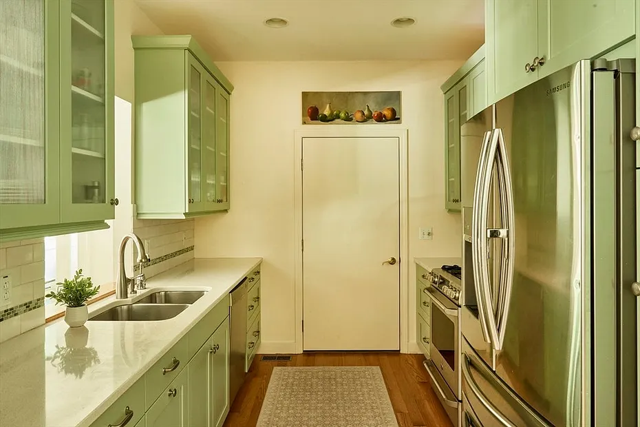 11 Prospect Hill  #8 Photo 23