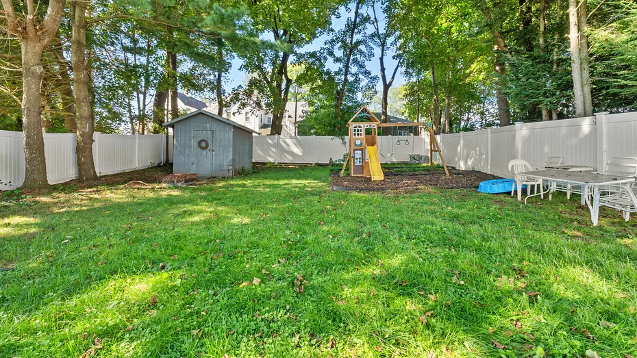 45 Kensington Ave Photo 20