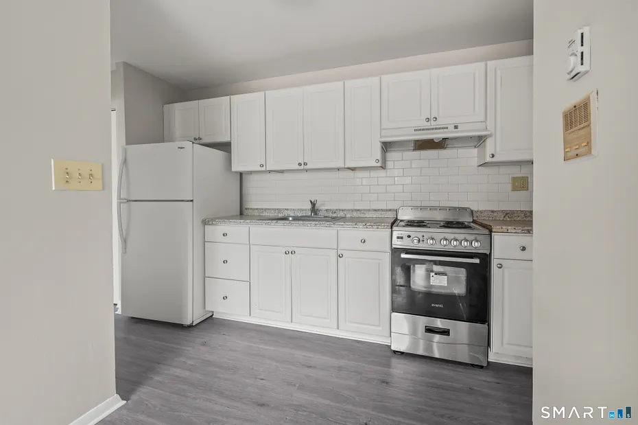 1795 North Avenue Photo 13