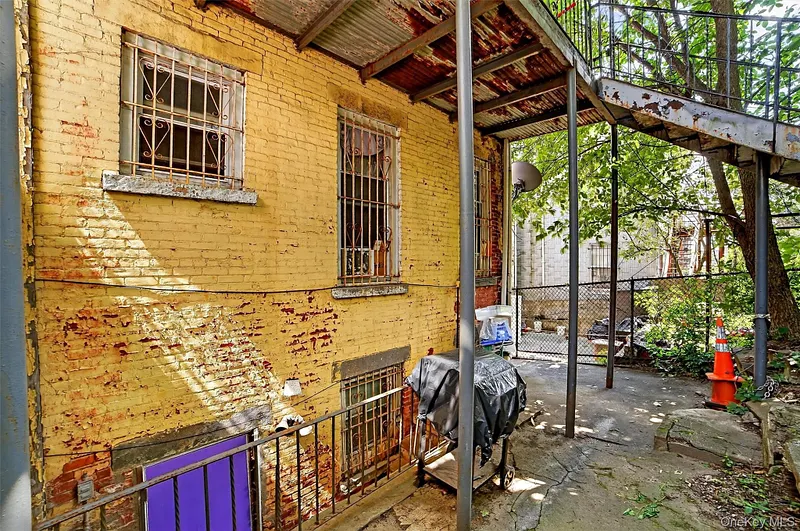 105 Palisade Avenue Photo 35