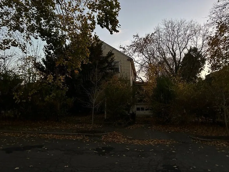 42 Lindbergh Ave Photo 1