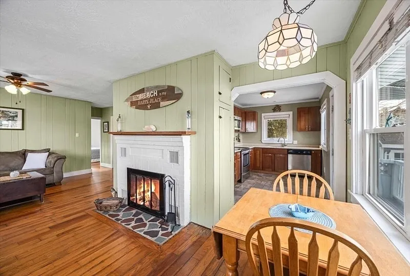 5 Wellington Rd Photo 9